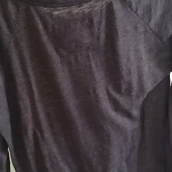 Crop top - Picture 2 of 3